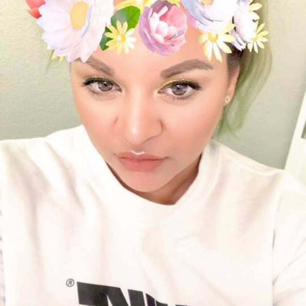 Meet your Posher, Farrah deisy
